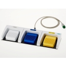 Pedały nożne do obsługi aparatu enShock podczas zabiegu terapii falą uderzeniową.